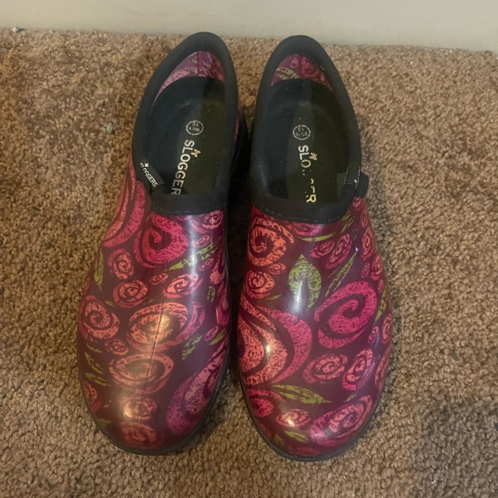 SLOGGERS Slip on Clogs Waterproof Gardening Rain shoes Size 10